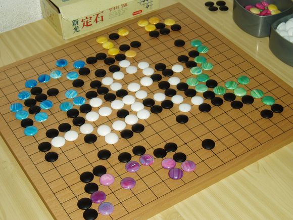 多人多色围棋